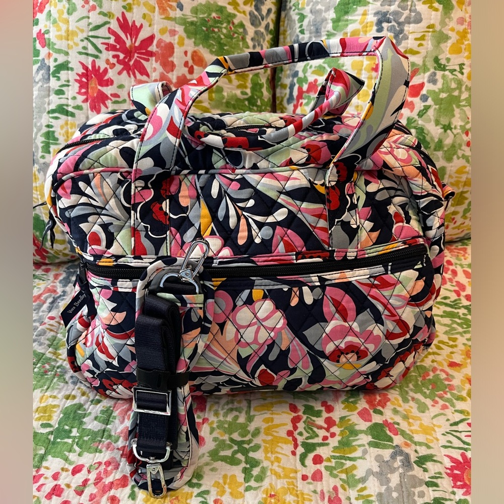 Vera Bradley Travel Tote/Weekender NWOT